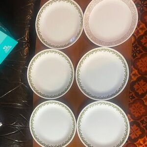 Vintage Corelle dinner plates